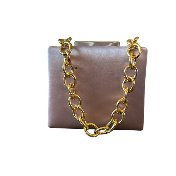 Elegant Floral Embellished Clutch with Gold Chain - Picture 5 of 6